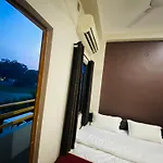 Shri Hari Kunj P Guest House
